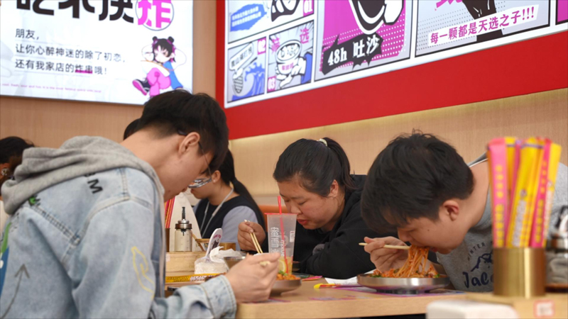 开一家螺蛳粉加盟品牌店能赚钱吗？看看我的经历