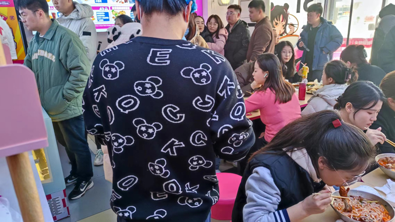 学校食堂加盟螺蛳粉.jpg 学校食堂加盟螺蛳粉.jpg