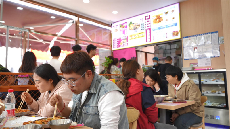 柳蛳蛳螺蛳粉的加盟总店.jpg 柳蛳蛳螺蛳粉的加盟总店.jpg