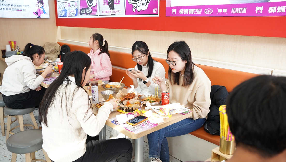 合伙开螺蛳粉店整套流程？柳蛳蛳80㎡起跑，分工协作更轻松